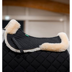 Horseware Merino Sheepskin Half Pad Comfortable Shock Absorbing Black/Natural
