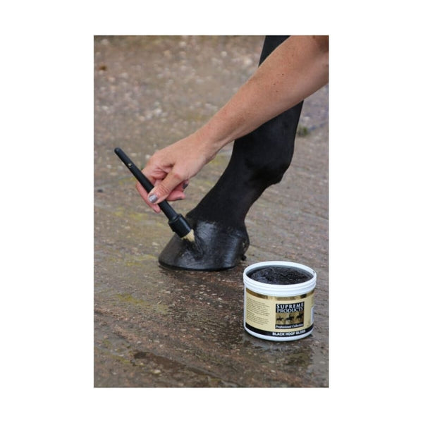 Supreme Products Hoof Gloss With Beeswax and Tea Tree For Condition and Shine Black